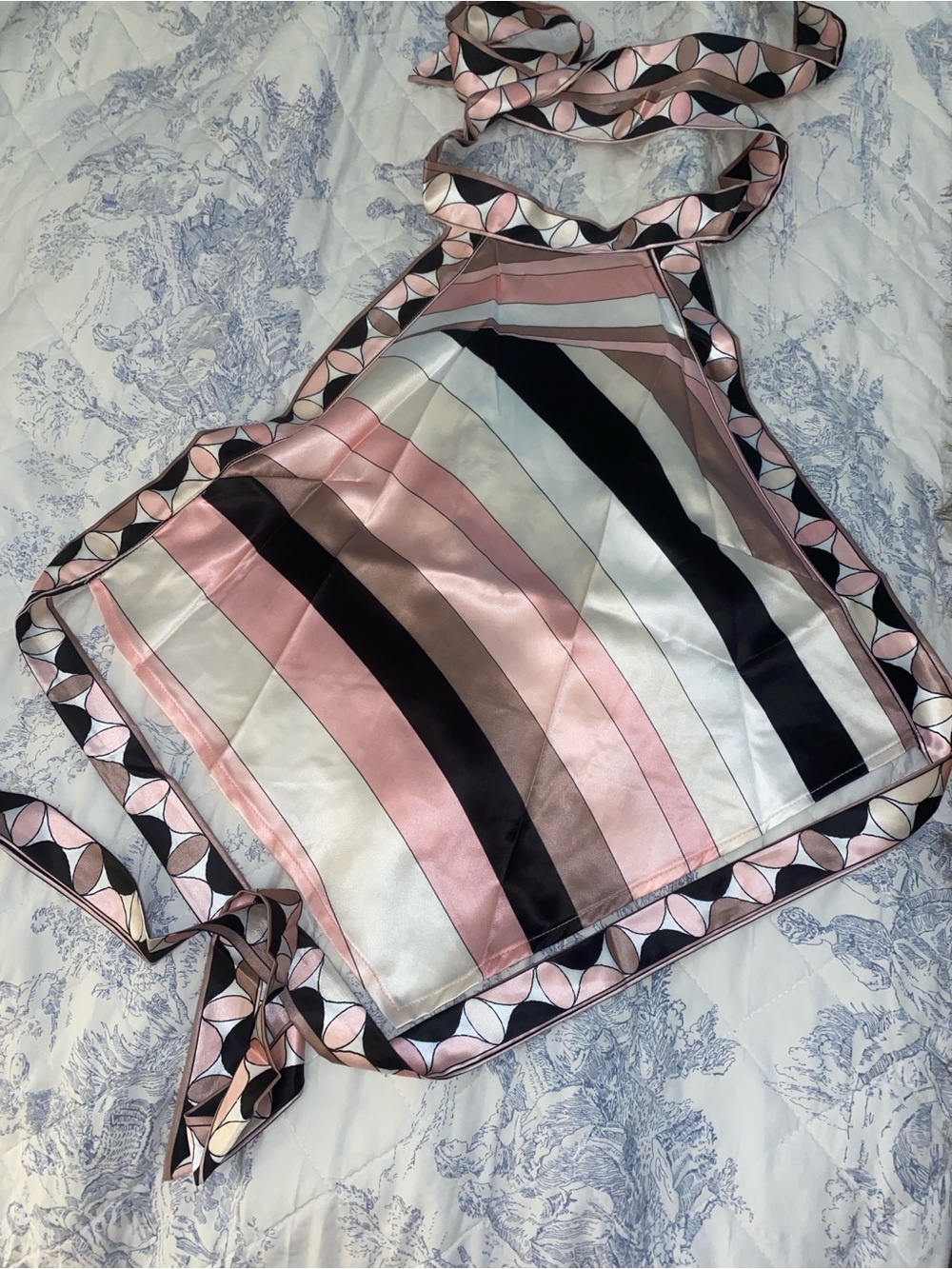 Pink Geometric halter top and skirt SET